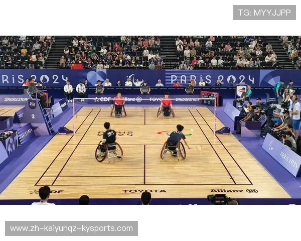 羽毛球双打冠军退役